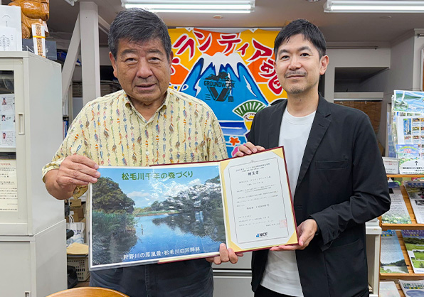 贈呈式の様子6